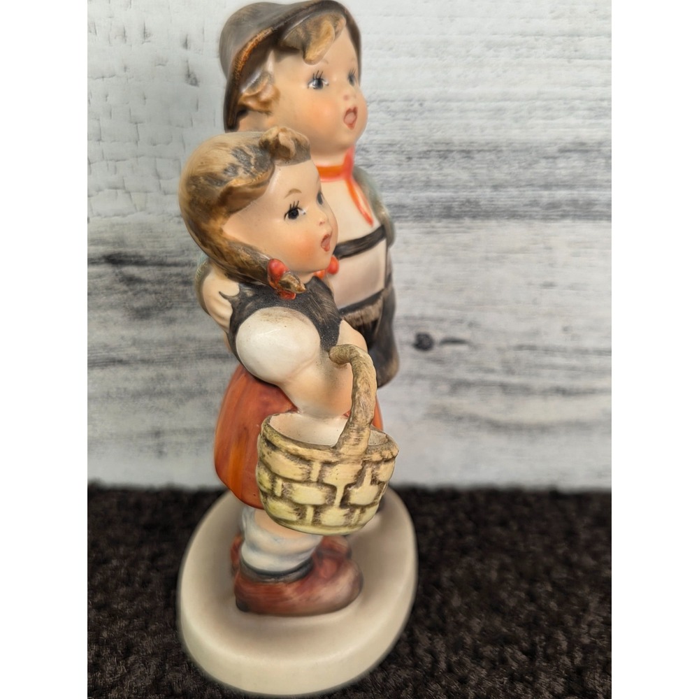 Vintage Goebel Hummel Boy Girl Basket "Surprise" Figurine - Picture 4 of 6
